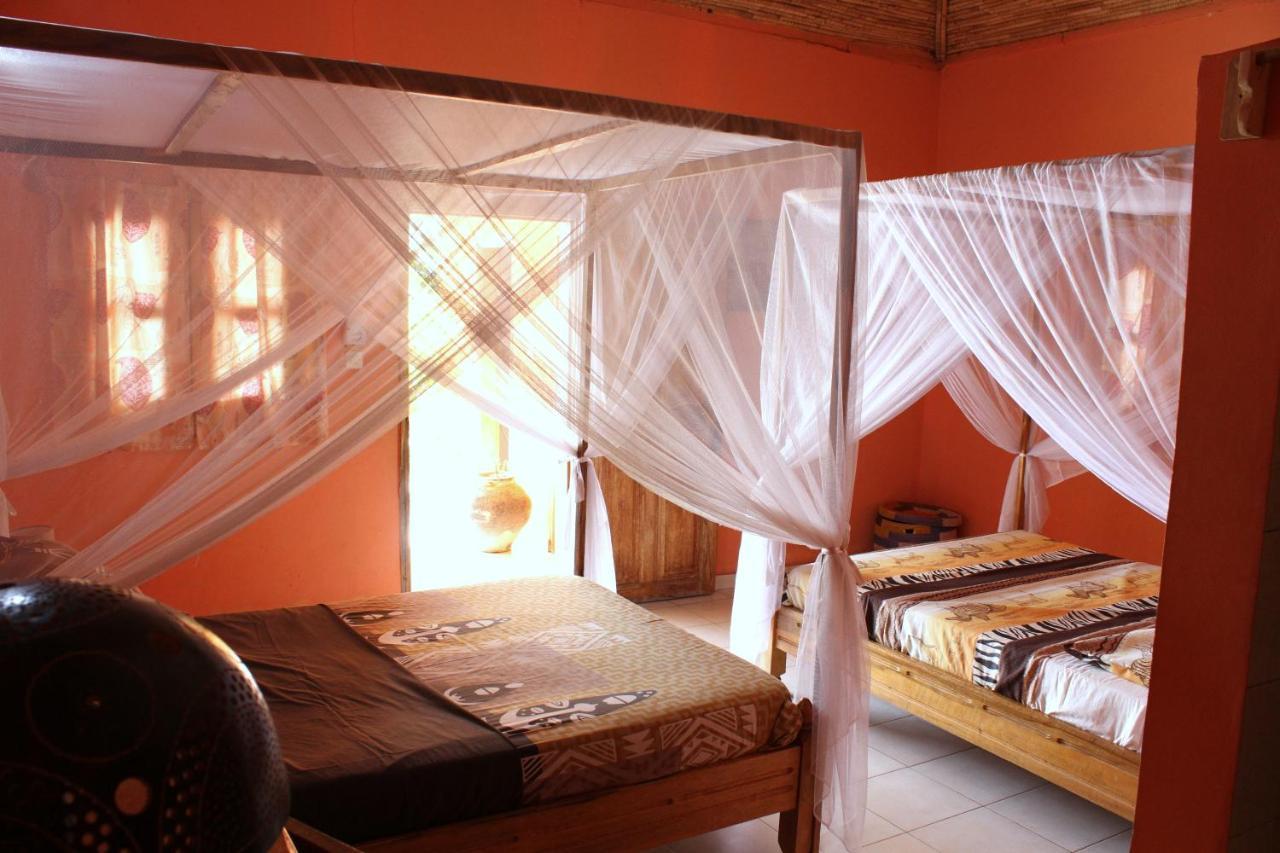 B & B Mariamacounda Toubakouta Экстерьер фото