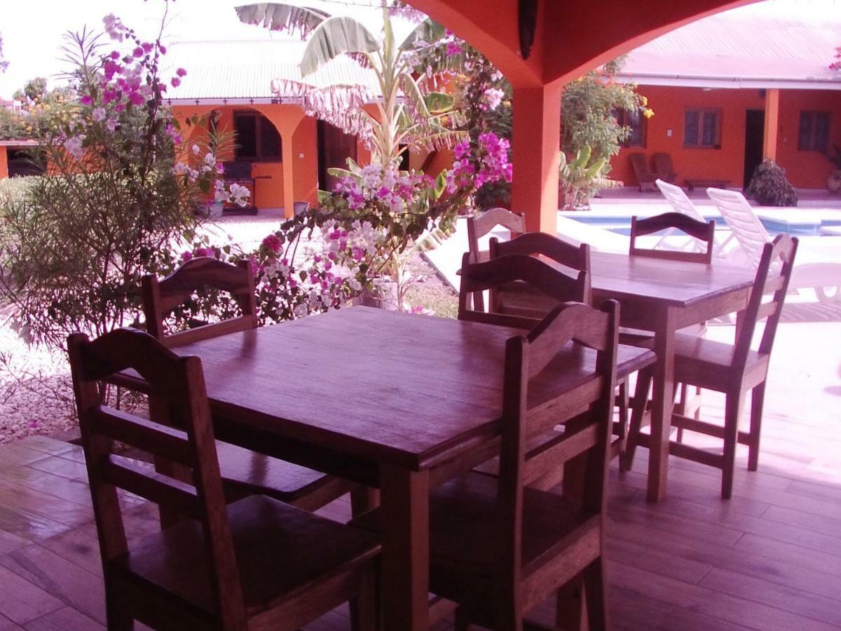 B & B Mariamacounda Toubakouta Экстерьер фото